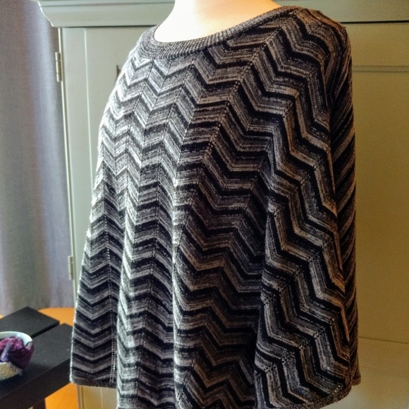 AB Studio Black and Grey Sweater Poncho - Picture 6 of 8